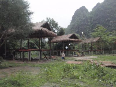 2011-06-30 Bauarbeiten während der Regenzeit
