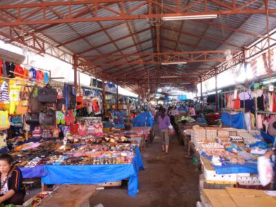 2013-11-24_Der Markt in Thakhek