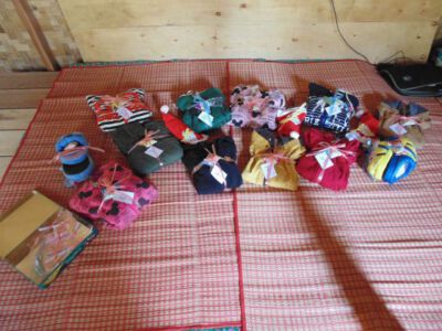 2013-12-24 Weihnachtsgeschenke für unsere Angestellten: Pullis