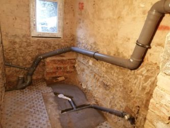 2021-02-27 Abwasserleitungen im Bad