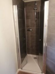 2021-09-29  Die Dusche - fast fertig!